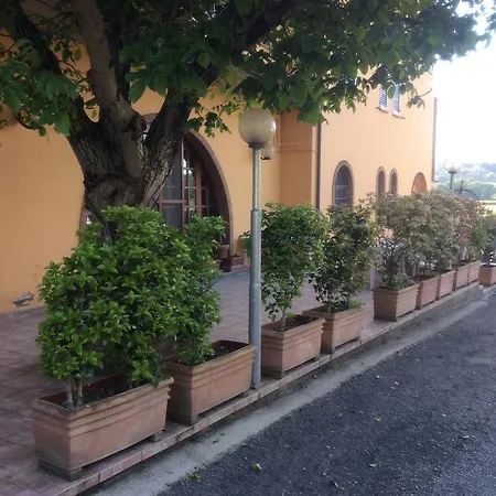 Hotell Il Pozzetto *